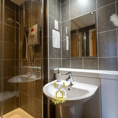 Mackie Residence - Sja Stays - 3 Bed Apartment With Parking Westhill Buitenkant foto