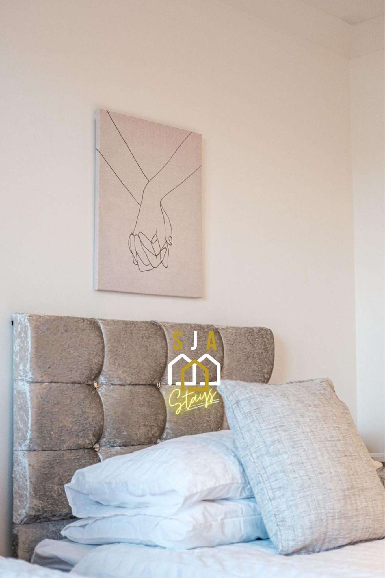 Mackie - Sja - 3 Bed With Parking Apartment *