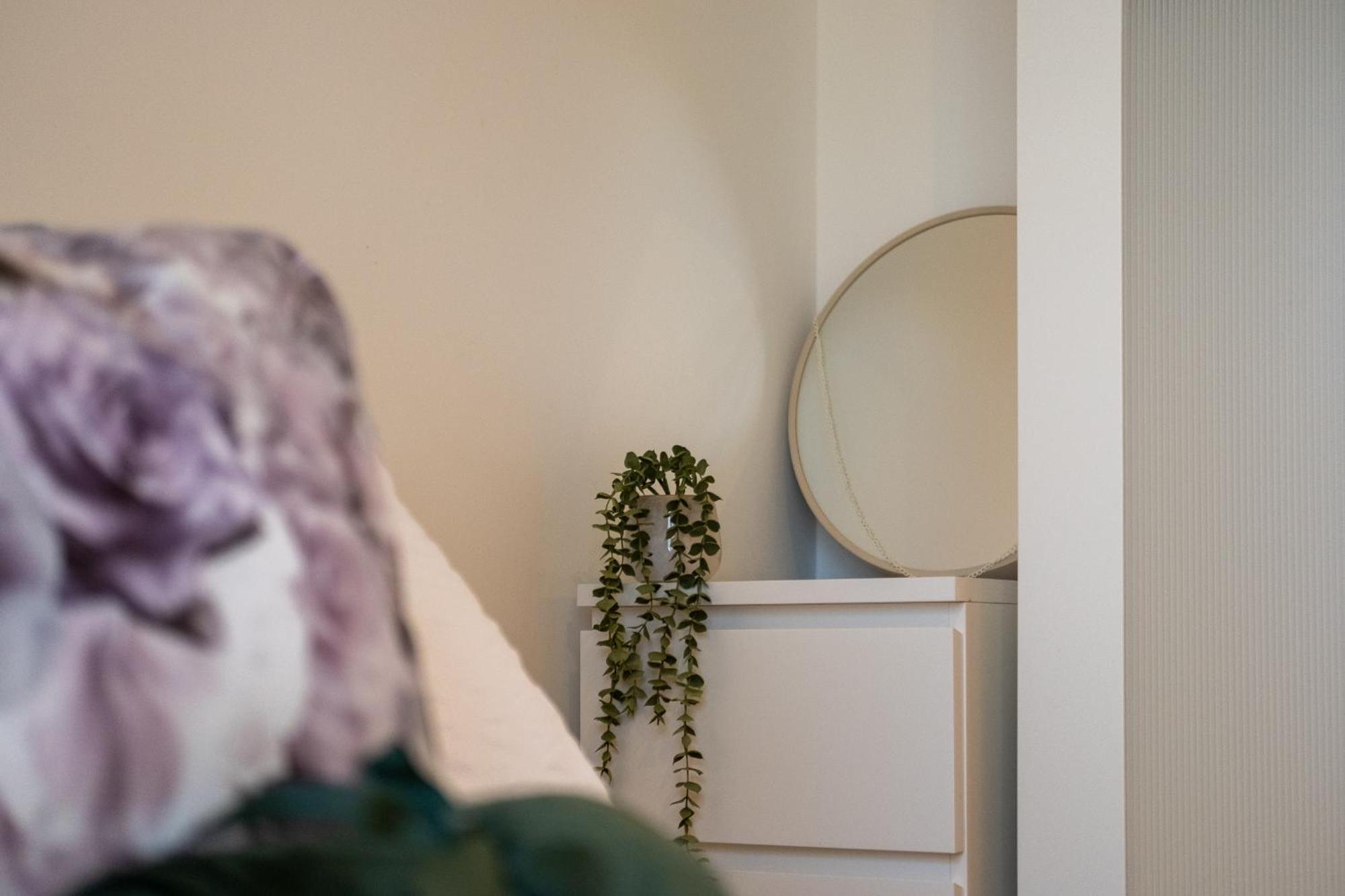 Mackie - Sja - 3 Bed With Parking Apartment *