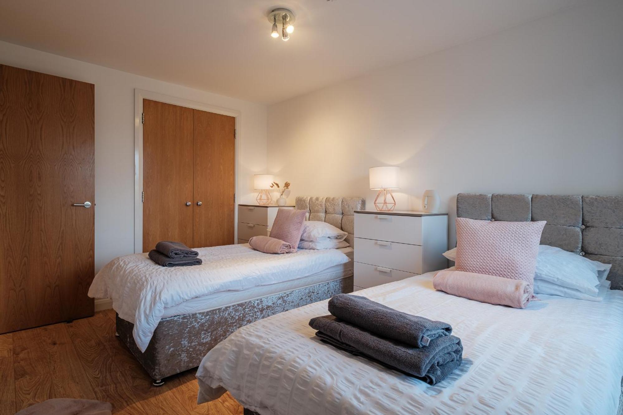 Mackie - Sja - 3 Bed With Parking Westhill